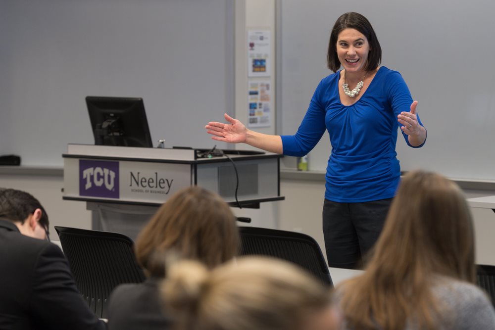 Nationally Recognized Curriculum and Faculty