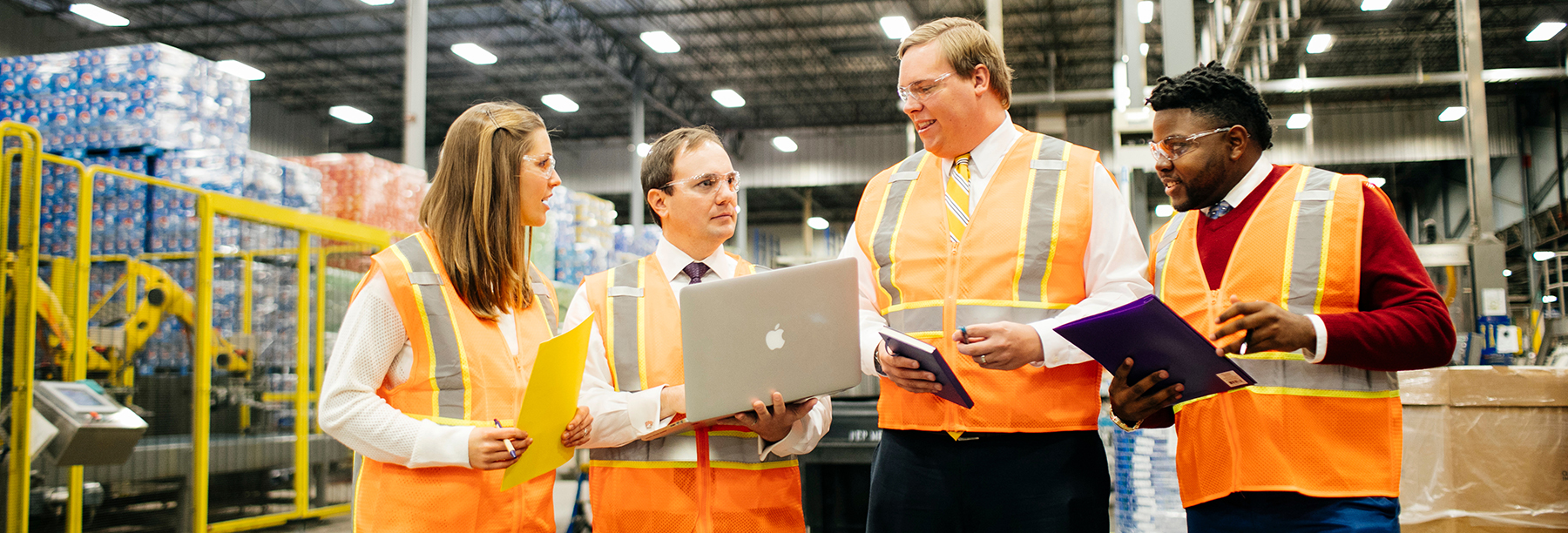Section Image: Supply Chain wearhouse 