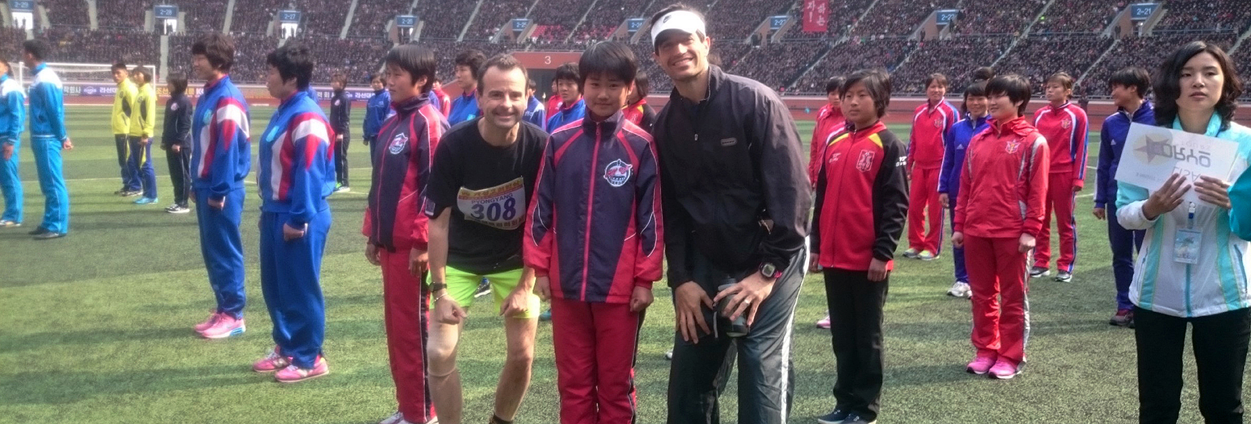 Section Image: Carlo Capua with Japanese athletes 