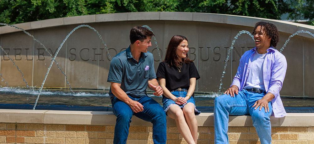 Section Image: Group of TCU Students on Neeley fountain 
